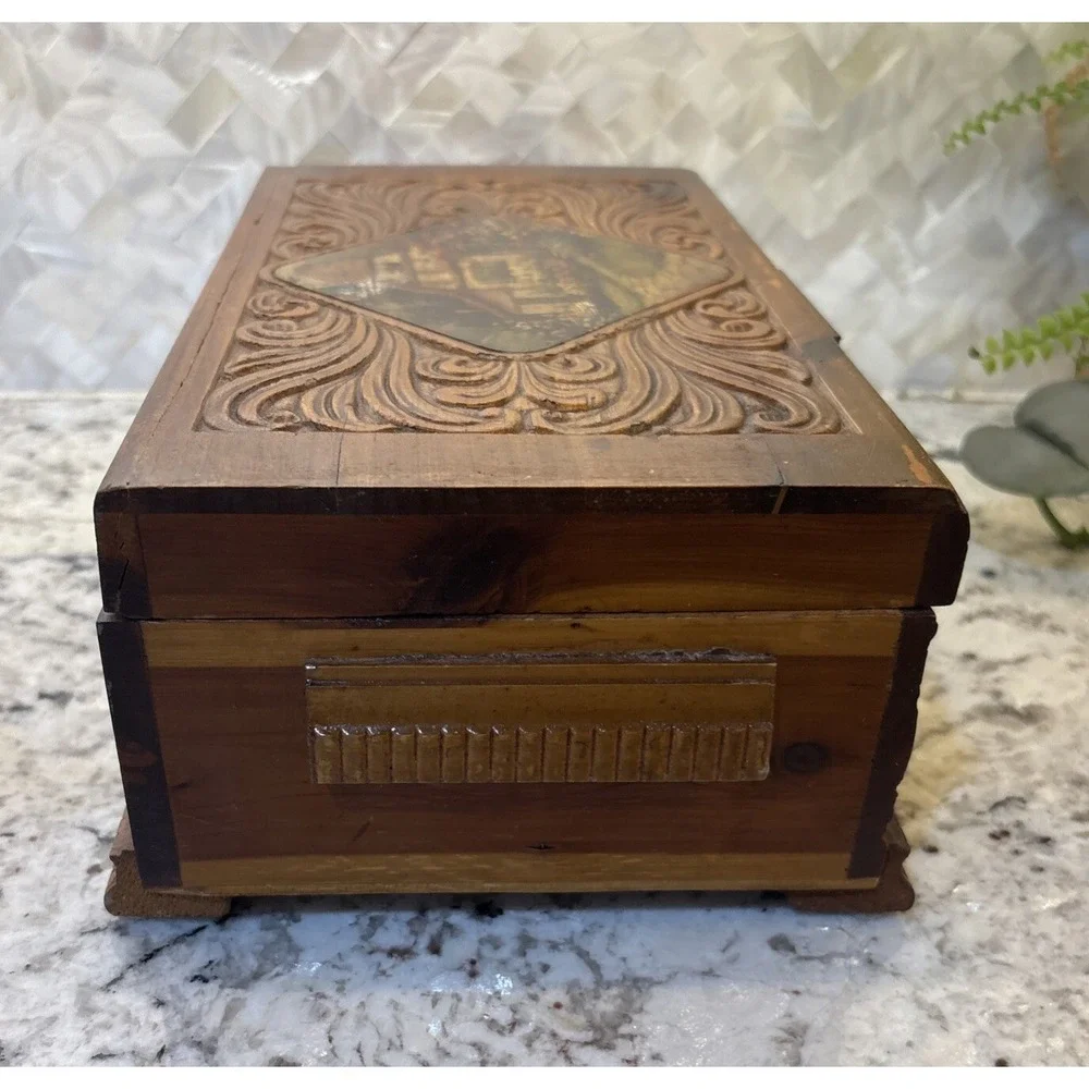 Vintage carved top mini‎ Chest Trinket Box Cottage Flowers Letters Trinkets